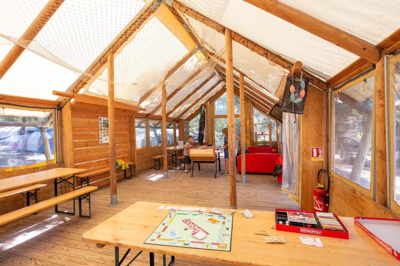 Camping Huttopia Oleron Les Pins 3*